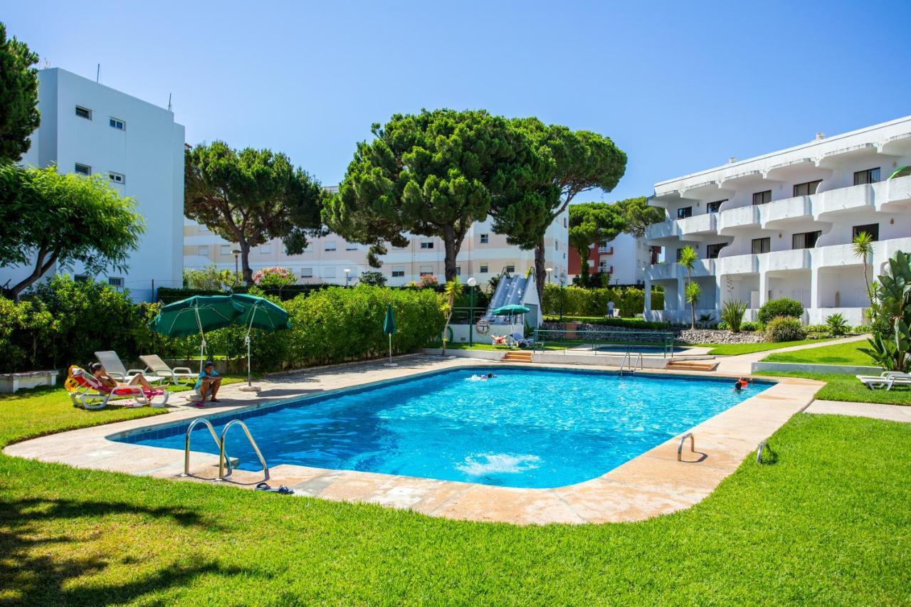 Host Wise - Bright Cozy Flats W Terrace & Pool Leilighet Quarteira Eksteriør bilde