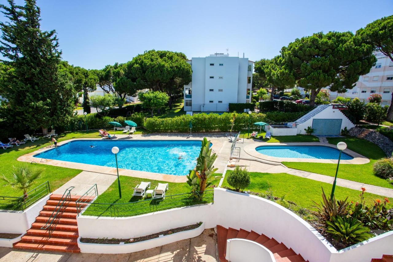 Host Wise - Bright Cozy Flats W Terrace & Pool Leilighet Quarteira Eksteriør bilde
