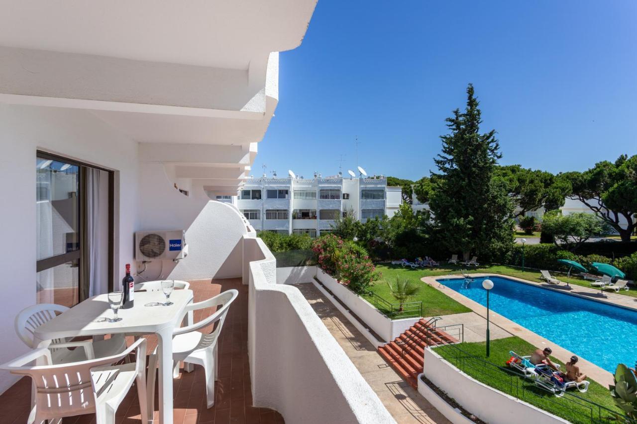 Host Wise - Bright Cozy Flats W Terrace & Pool Leilighet Quarteira Eksteriør bilde