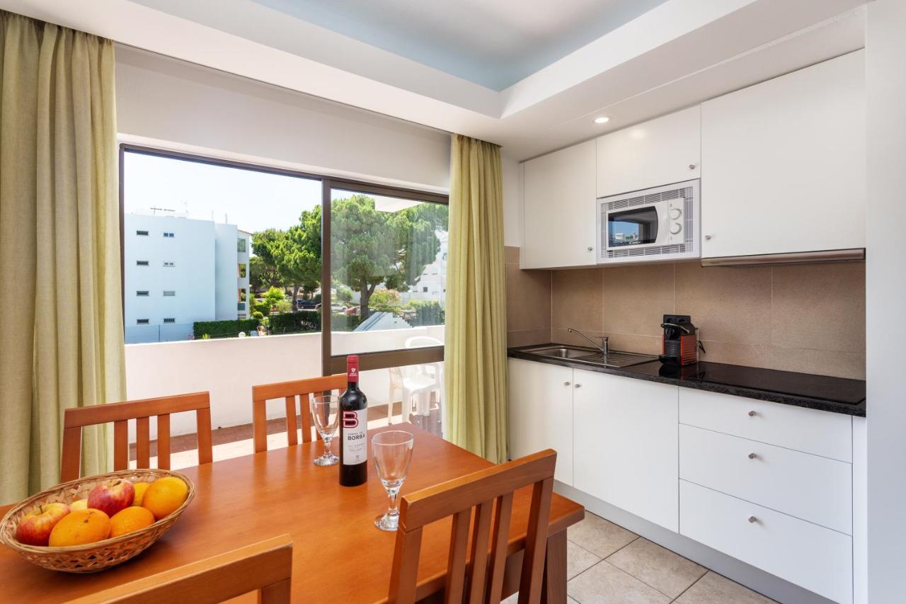 Host Wise - Bright Cozy Flats W Terrace & Pool Leilighet Quarteira Eksteriør bilde