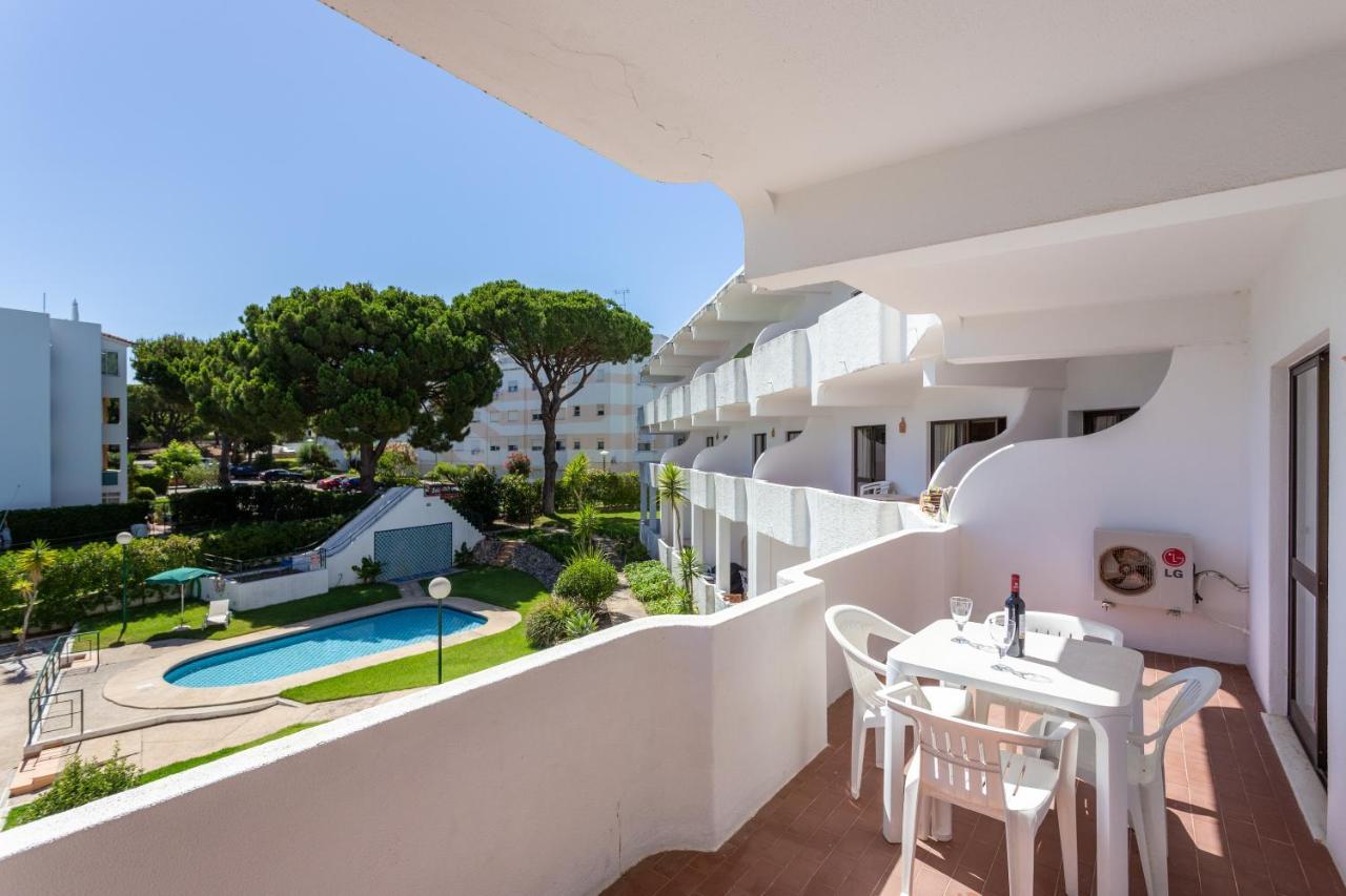Host Wise - Bright Cozy Flats W Terrace & Pool Leilighet Quarteira Eksteriør bilde