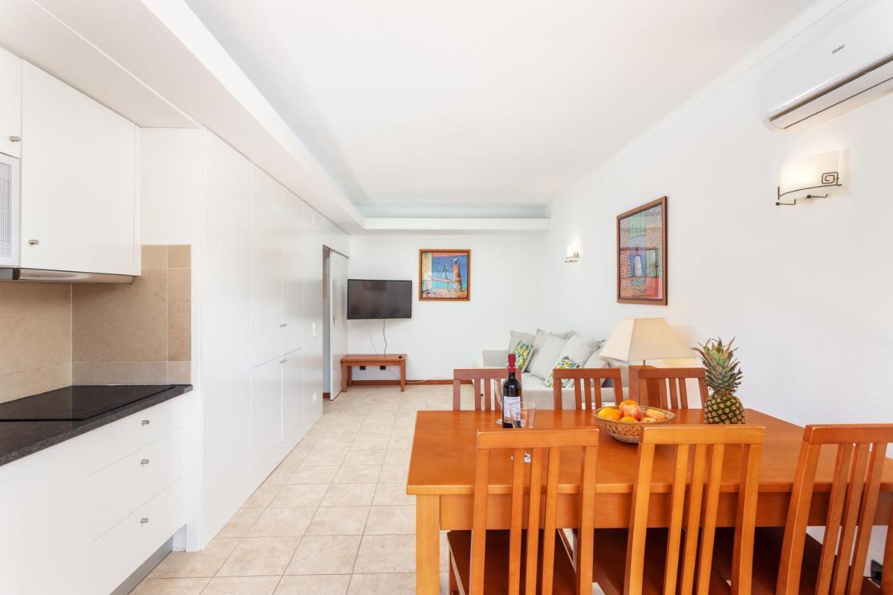 Host Wise - Bright Cozy Flats W Terrace & Pool Leilighet Quarteira Eksteriør bilde