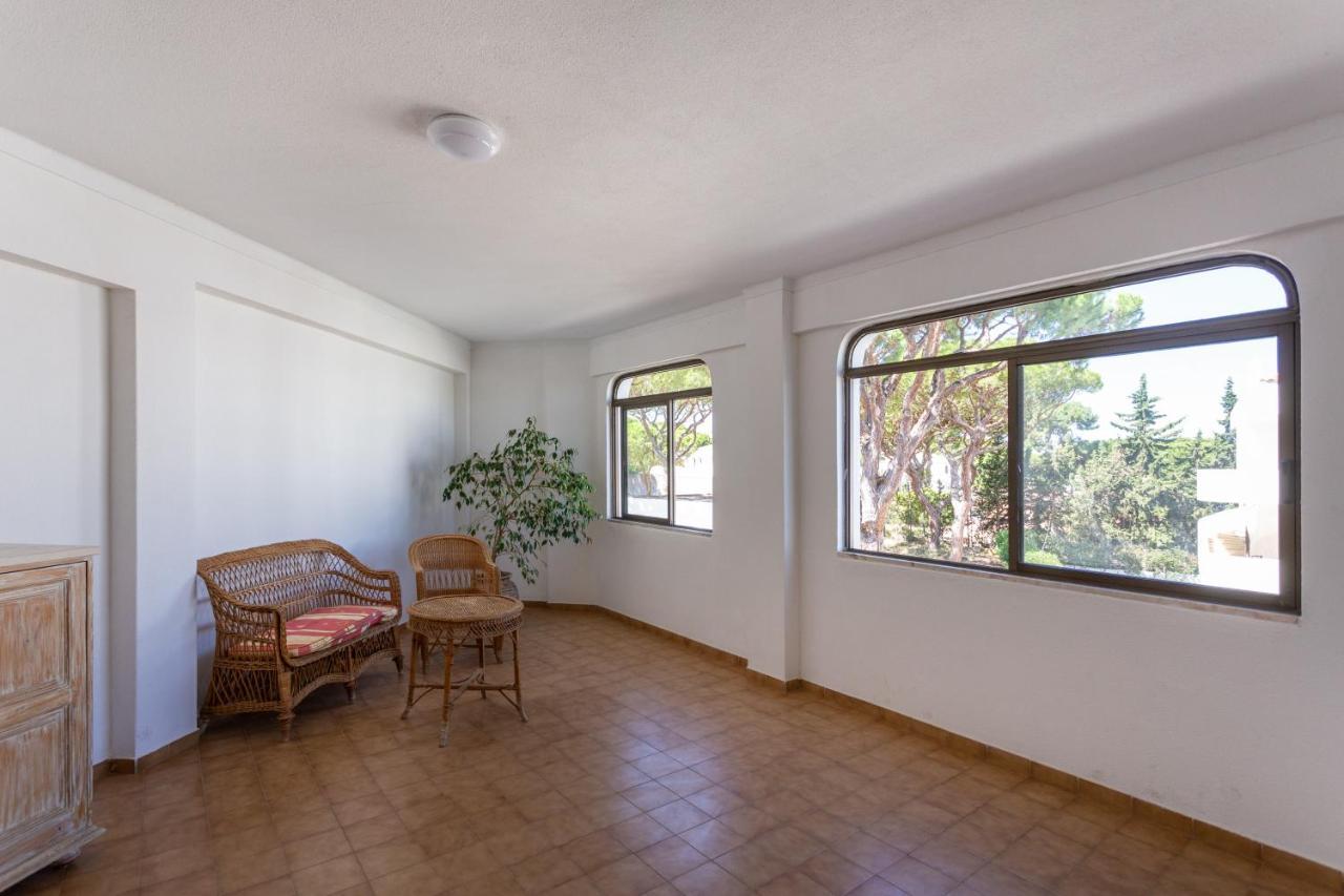 Host Wise - Bright Cozy Flats W Terrace & Pool Leilighet Quarteira Eksteriør bilde